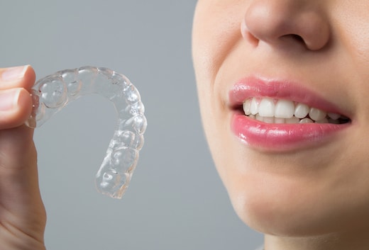 Advantages and Disadvantages of Invisible Braces